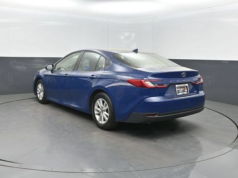 Used 2025 Toyota Camry LE FWD image 32