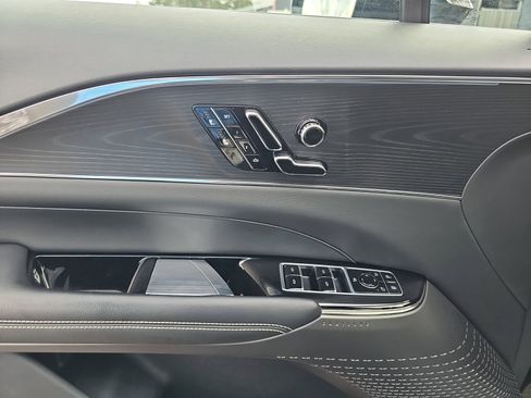 Used 2024 Cadillac Lyriq Luxury image 30