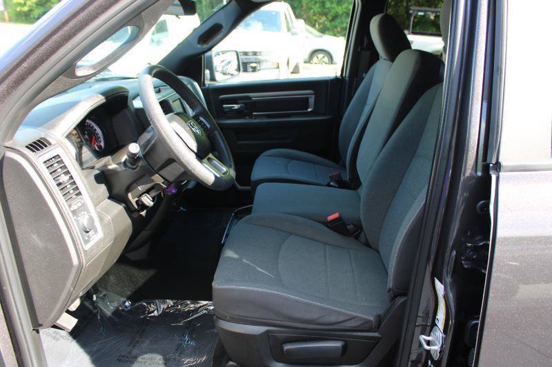 Used 2024 RAM 1500 Warlock RWD image 11