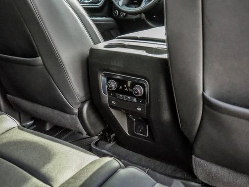 Used 2024 Chevrolet Suburban RST w/ Sport Performance Package AWD/4WD image 24