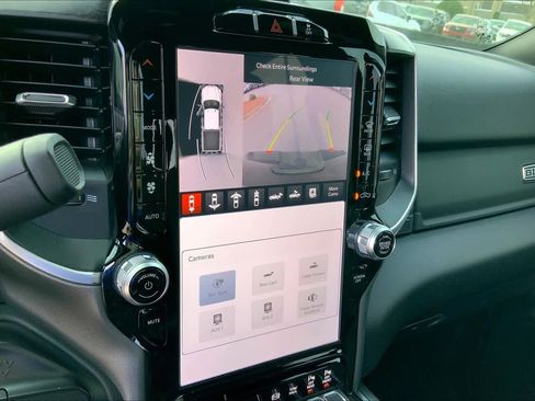 Used 2024 RAM 2500 Big Horn w/ Night Edition image 26