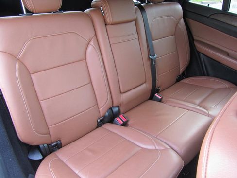 Used 2017 Mercedes-Benz GLE 350 4MATIC image 24