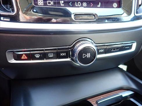 Used 2024 Volvo S60 B5 Ultimate image 19