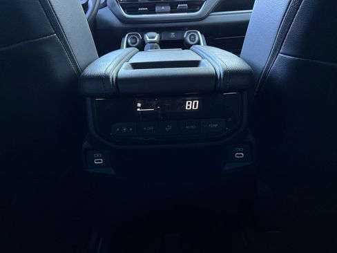 Used 2025 Toyota Grand Highlander FWD image 14