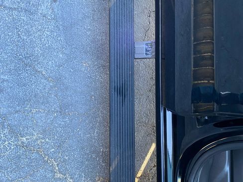 Used 2020 Chevrolet Silverado 1500 High Country w/ Technology Package image 7