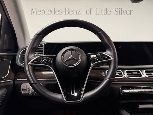 Used 2024 Mercedes-Benz GLE 350 4MATIC image 31