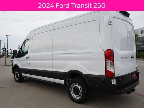 Used 2024 Ford Transit 250 148 Medium Roof RWD image 5