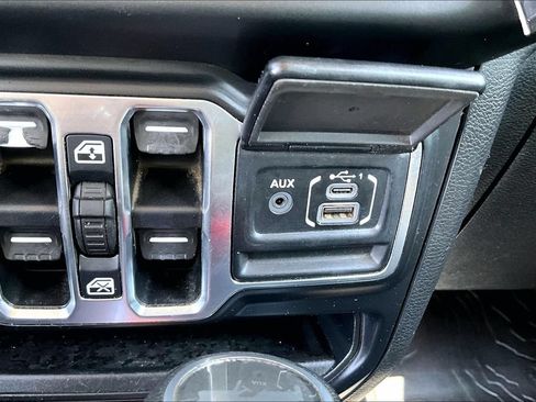 Used 2020 Jeep Wrangler Unlimited Sport S AWD/4WD image 33