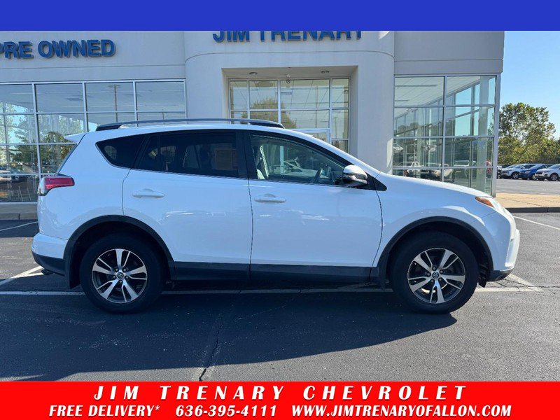 Used 2018 Toyota RAV4 XLE w/ Plus Extra Value Package AWD/4WD image 1