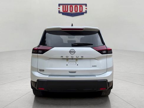 New 2026 Nissan Rogue SV AWD/4WD image 3