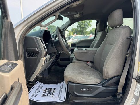 Used 2017 Ford F250 XLT w/ FX4 Off-Road Package AWD/4WD image 15
