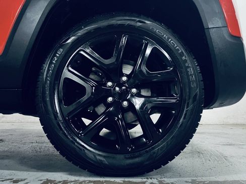 Used 2017 Jeep Renegade Altitude w/ Safety & Security Group FWD image 14