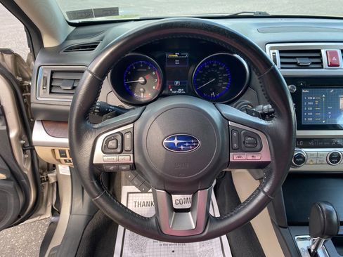 Used 2017 Subaru Outback 2.5i Limited AWD/4WD image 13