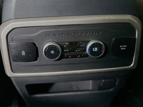Used 2024 Ford Expedition Max Limited image 29