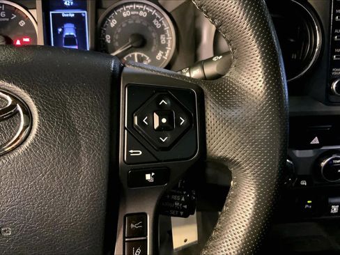 Used 2020 Toyota Tacoma TRD Sport image 24