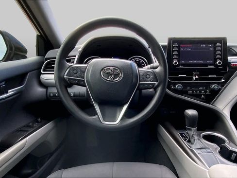 Used 2024 Toyota Camry LE w/ Convenience Package FWD image 6