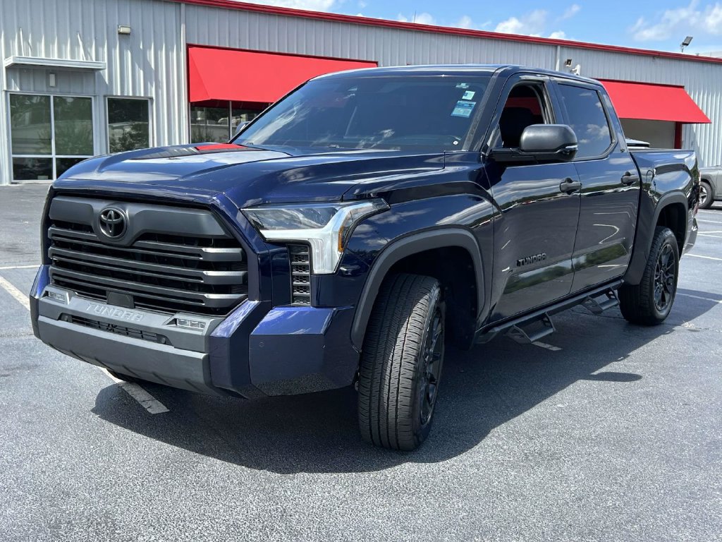 Used 2023 Toyota Tundra SR5 w/ SR5 Convenience Package AWD/4WD image 7