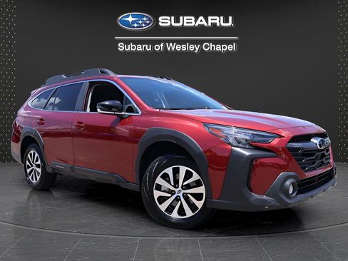 Used 2025 Subaru Outback Premium AWD/4WD image 1