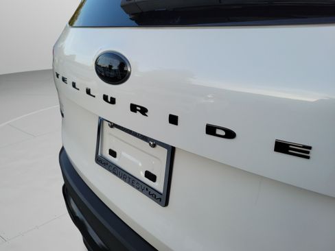 Used 2021 Kia Telluride SX w/ Nightfall Edition Package AWD/4WD image 33