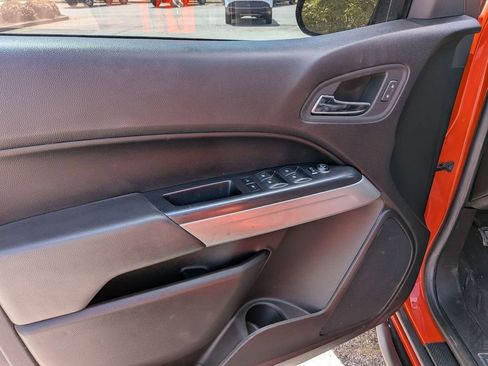 Used 2021 Chevrolet Colorado ZR2 image 12