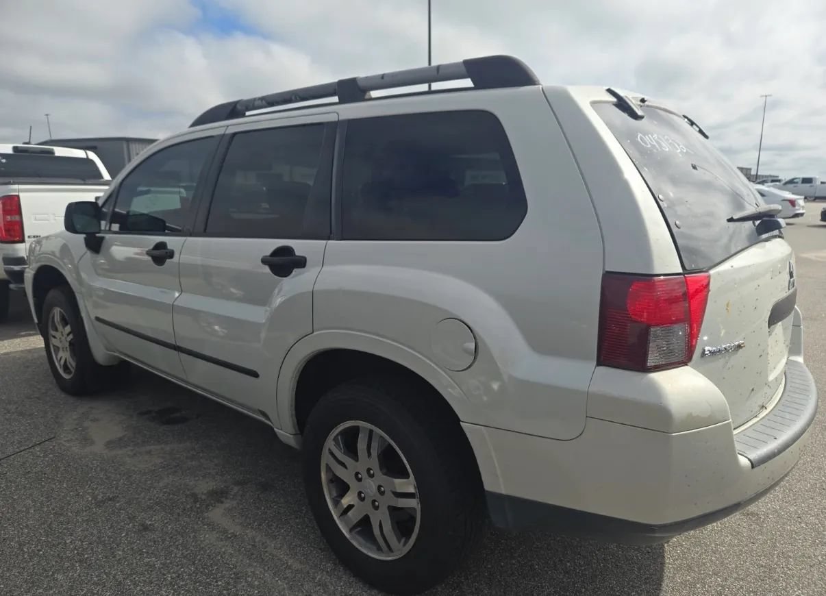 Used 2006 Mitsubishi Endeavor LS FWD image 3
