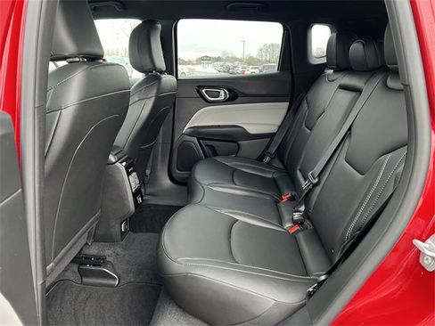 New 2025 Jeep Compass Limited image 5
