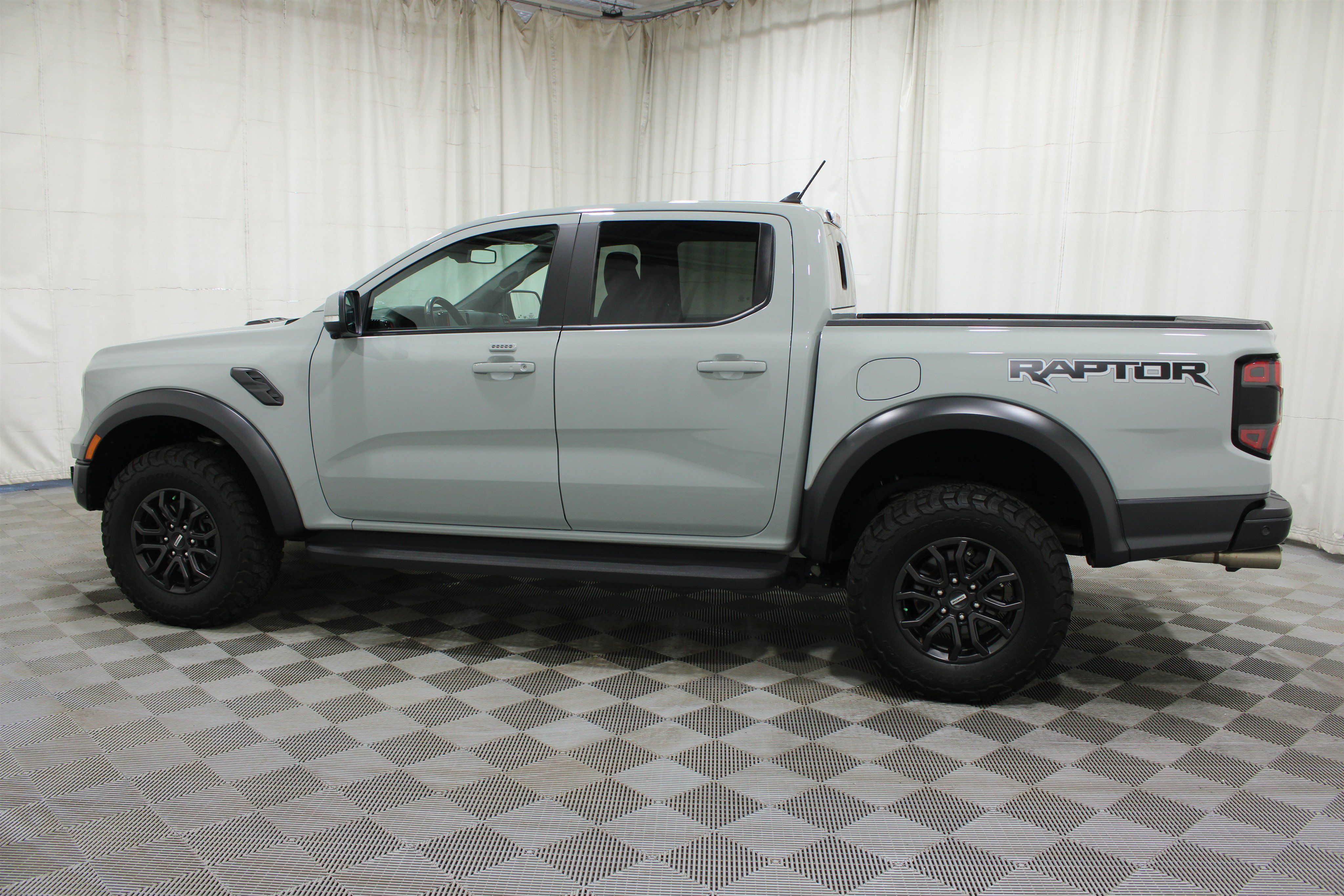 Used 2024 Ford Ranger Raptor AWD/4WD image 36