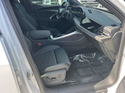 Certified 2025 Audi SQ5 Premium Plus AWD/4WD image 13