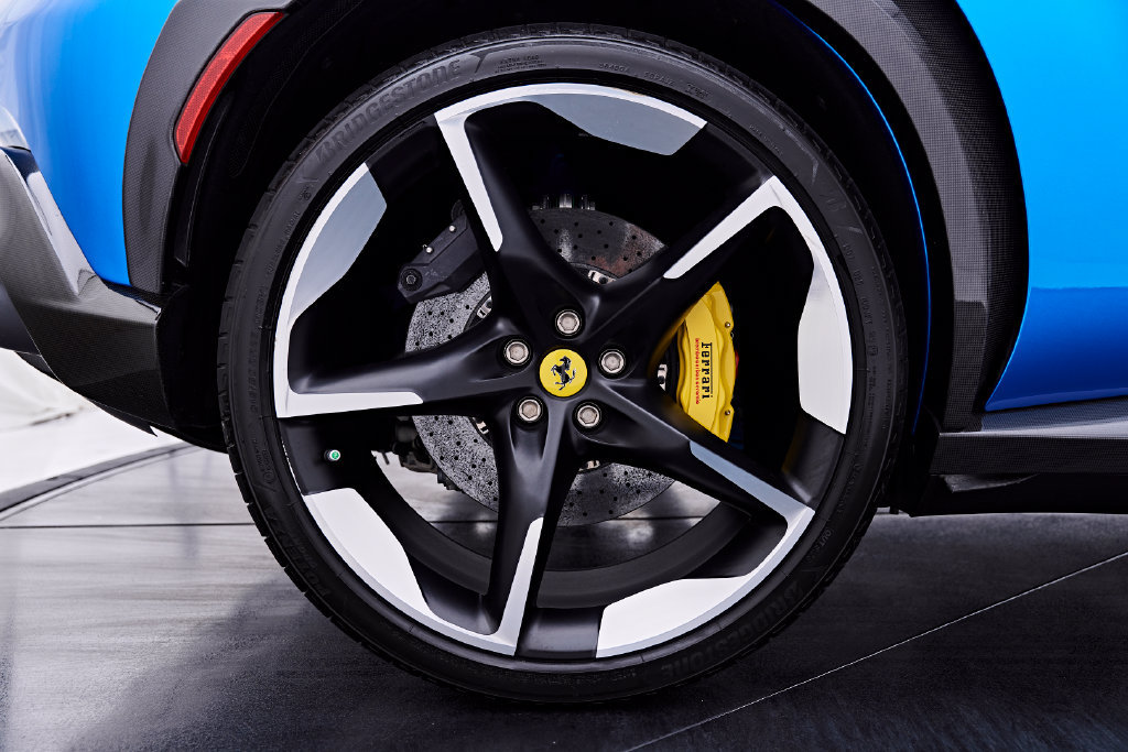 Used 2024 Ferrari Purosangue AWD/4WD image 35