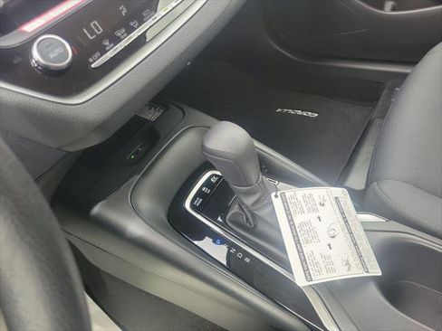 Certified 2026 Toyota Corolla LE w/ LE Premium Package FWD image 27