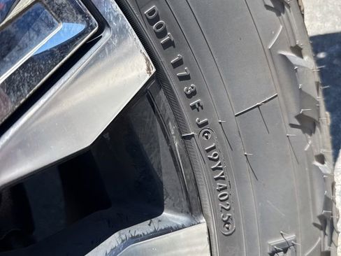 Used 2024 GMC Sierra 2500 Denali w/ Denali Reserve Package AWD/4WD image 10