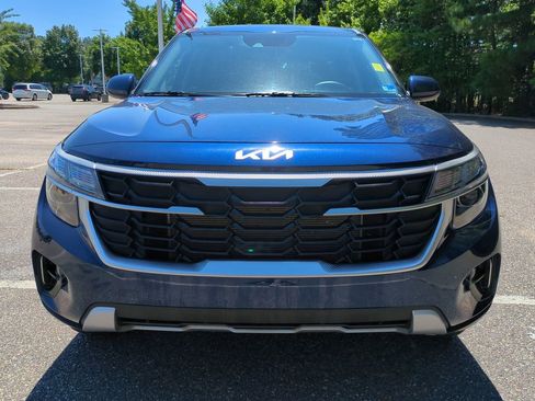 Used 2026 Kia Seltos LX FWD image 9