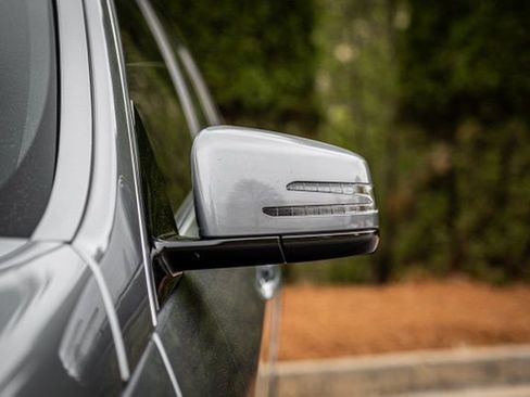 Used 2014 Mercedes-Benz E 550 4MATIC Sedan image 22