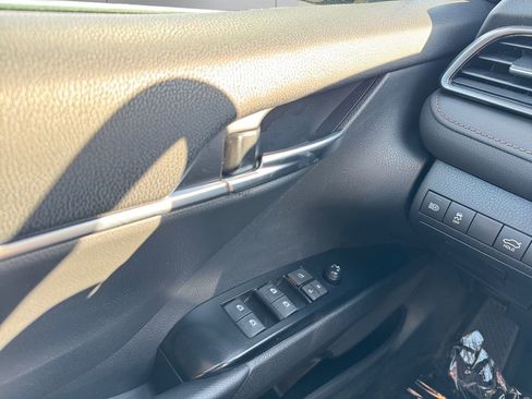 Certified 2019 Toyota Camry LE FWD image 14