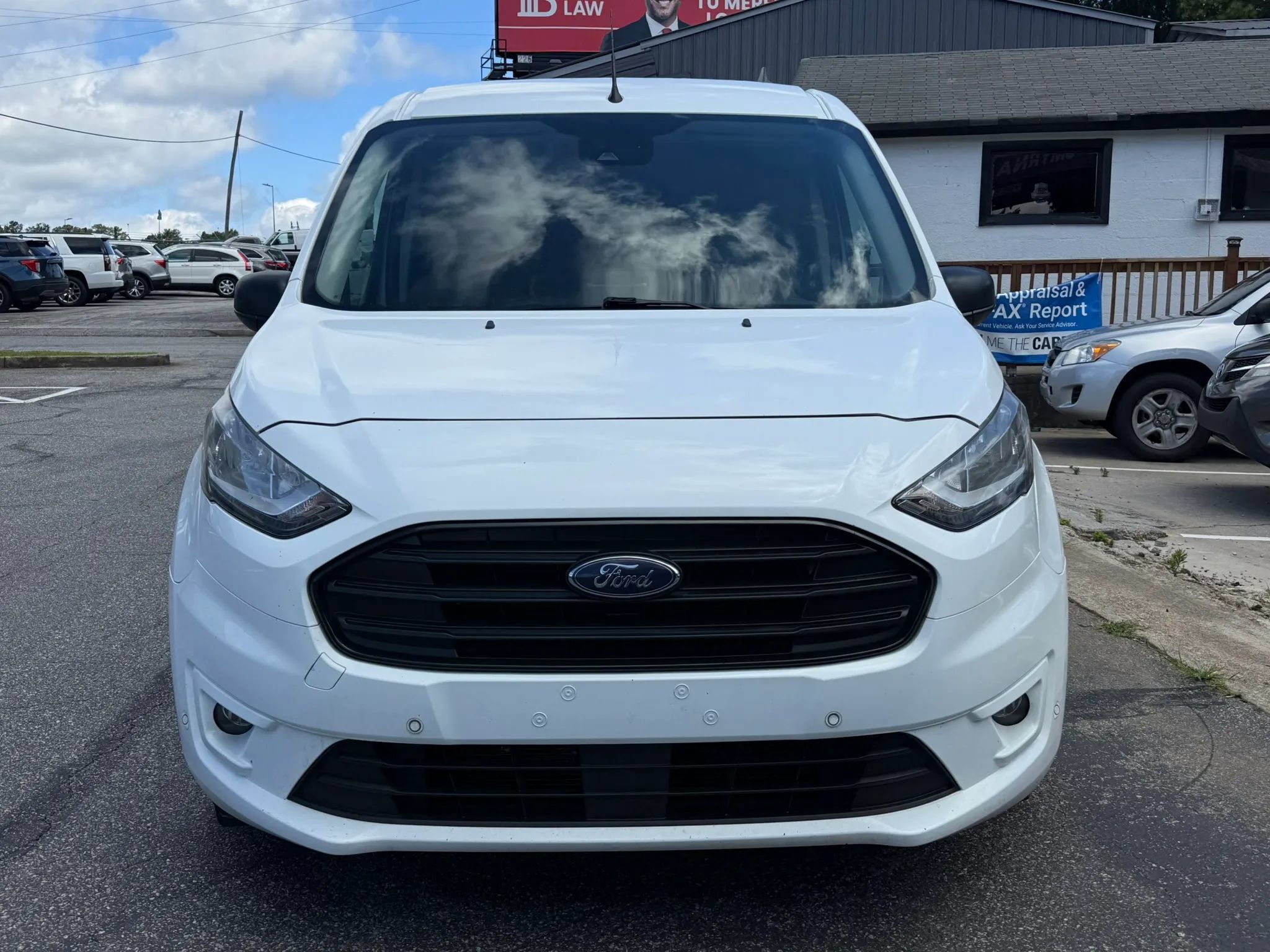 Used 2022 Ford Transit Connect XLT FWD image 3