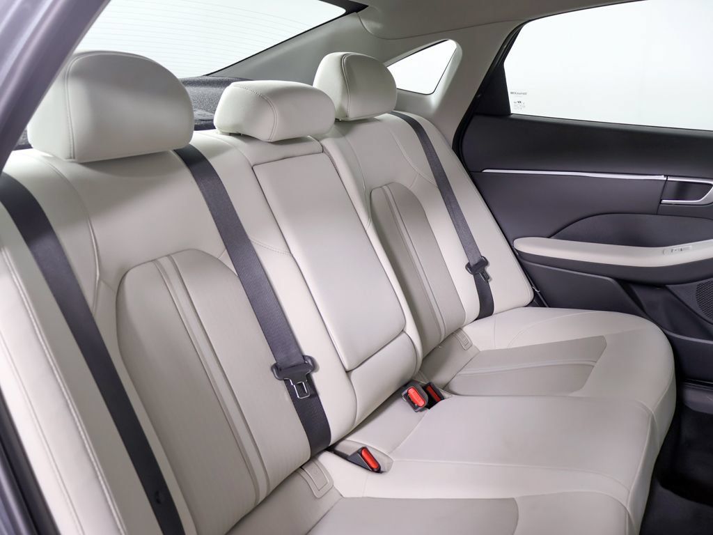 Certified 2026 Hyundai Sonata SEL AWD/4WD image 27