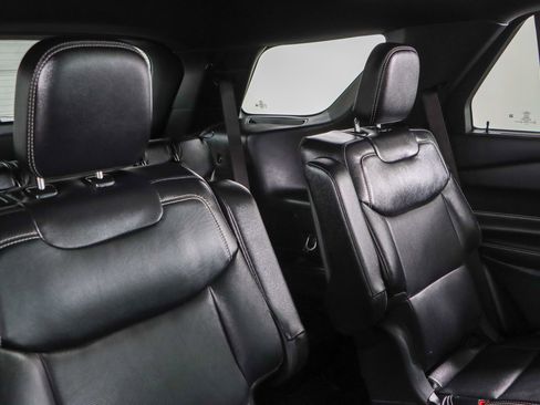 Used 2023 Ford Explorer ST w/ Equipment Group 401A image 29