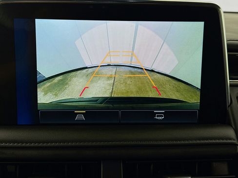 Used 2023 Chevrolet Tahoe Z71 image 14