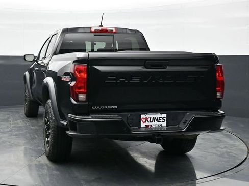 Used 2025 Chevrolet Colorado Trail Boss AWD/4WD image 6