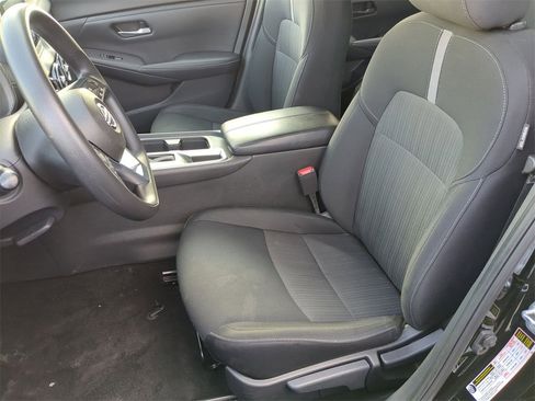 Used 2024 Nissan Sentra SV image 24