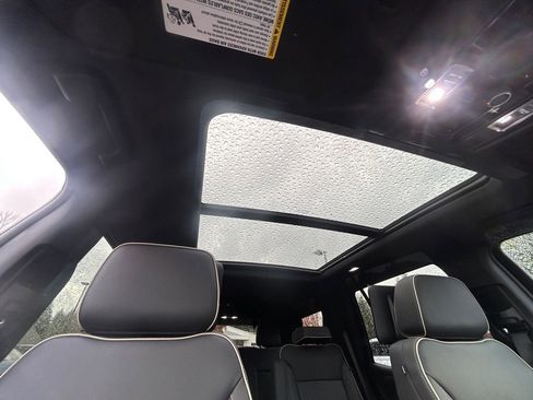 New 2026 Chevrolet Tahoe Premier AWD/4WD image 27