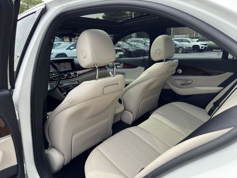 Used 2019 Mercedes-Benz E 300 4MATIC w/ Driver Assistance Package image 27