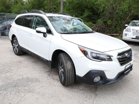 Used 2019 Subaru Outback 2.5i Limited w/ Popular Package #2 AWD/4WD image 4