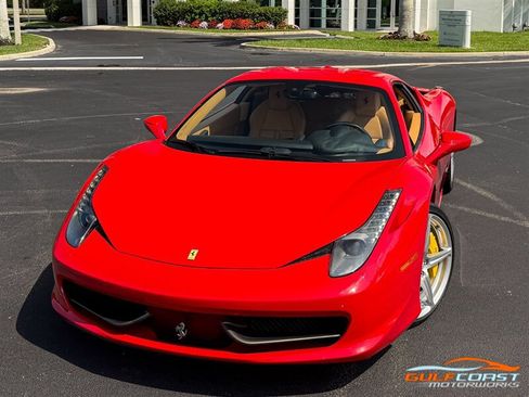 Used 2011 Ferrari 458 Italia Coupe RWD image 7