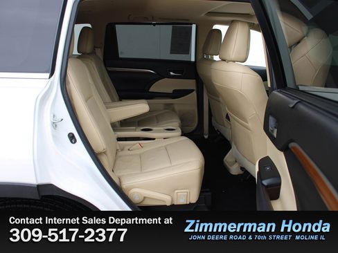 Used 2018 Toyota Highlander Limited image 9