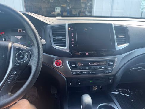 Used 2019 Honda Ridgeline Sport image 16