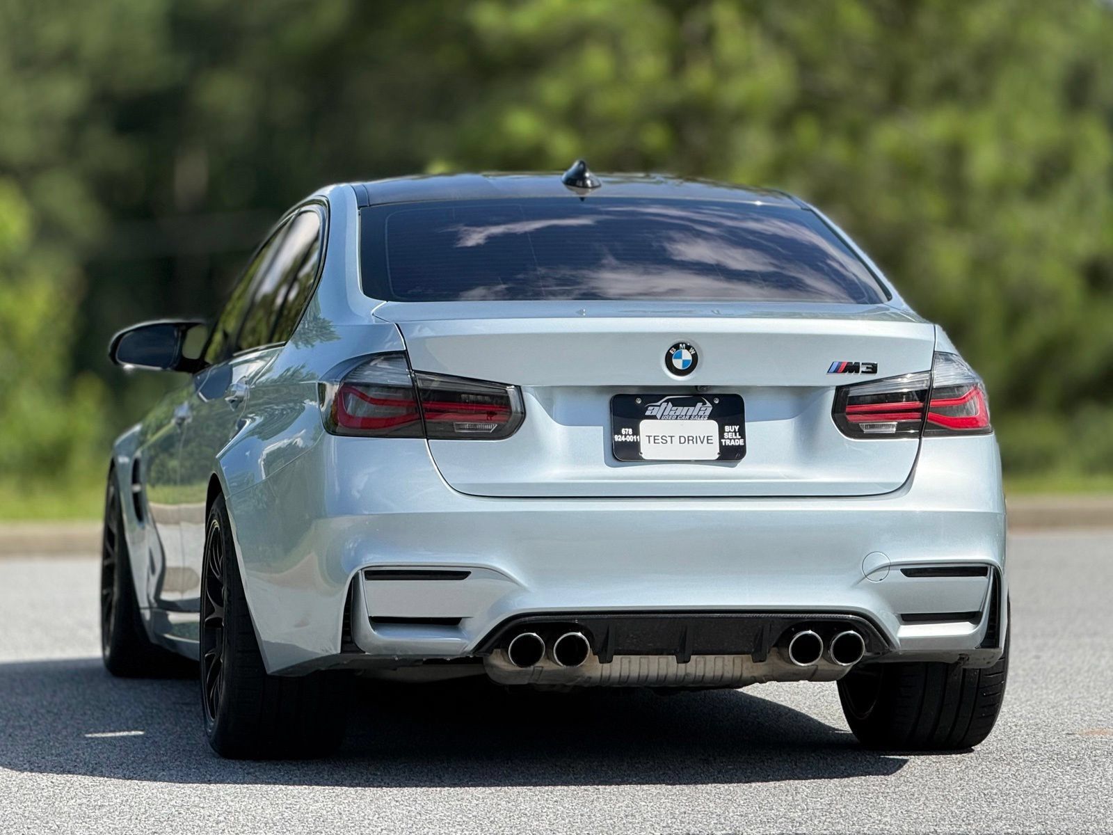 Used 2017 BMW M3 RWD image 5