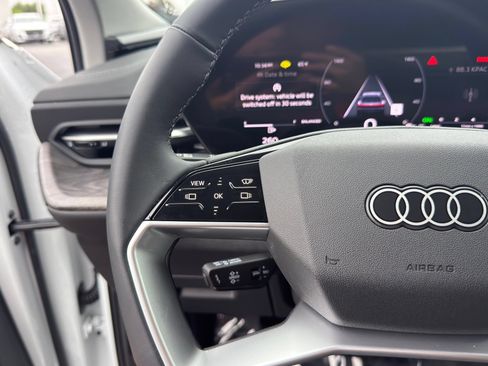 Certified 2025 Audi Q5 Premium Plus w/ Premium Plus AWD/4WD image 19