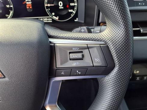 New 2025 Mitsubishi Outlander ES image 16