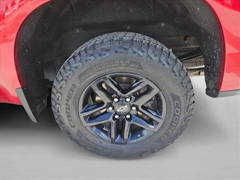 Used 2022 Chevrolet Silverado 1500 RST w/ Texas Edition Plus AWD/4WD image 9